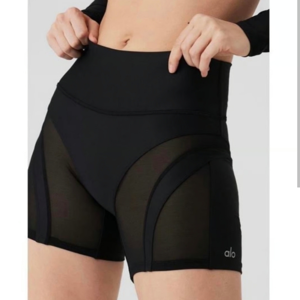 Alo Yoga High Waisted Mesh Heat Wave Black Bike Shorts Small